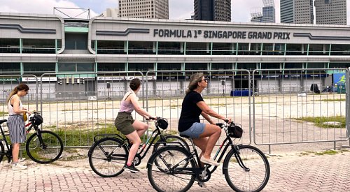Stunning Singapore on two wheels